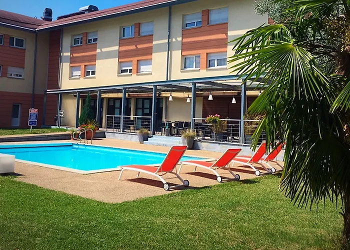 Отель Domaine Des Fontaines Experience Бернен